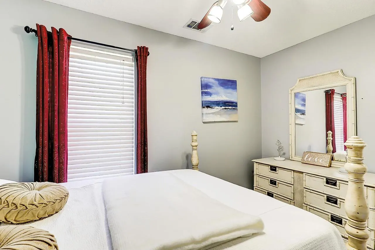 Island Oasis A- Upstairs Apartment Savannah